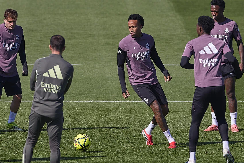 Real Madrid : une porte de sortie pour Eder Militão ?
