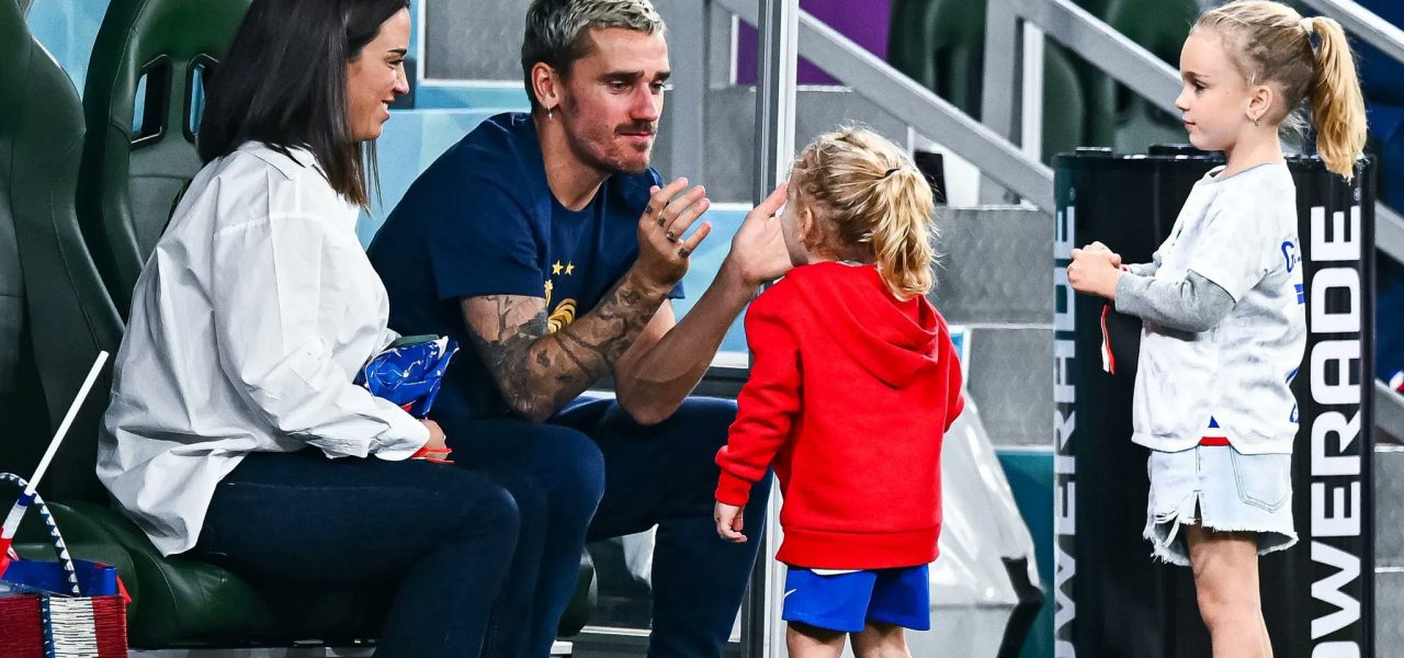 Antoine Griezmann : ses trois enfants fêtent leur anniversaire le même jour, une rareté folle