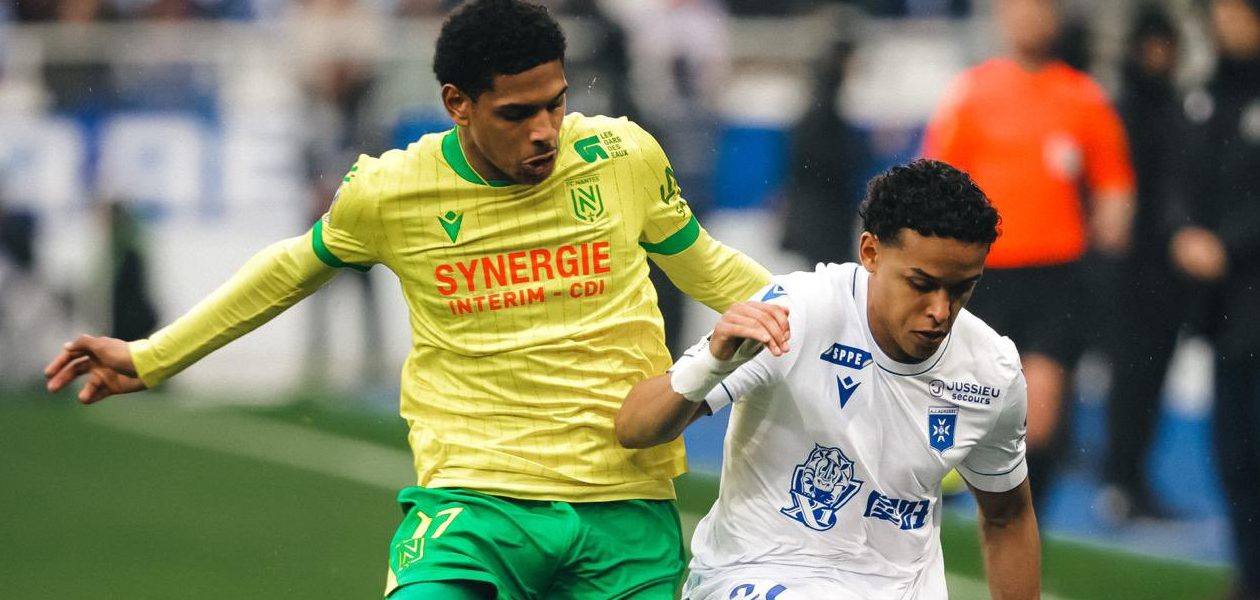 Ligue 1 : Auxerre et Nantes se neutralisent (0-0), les Canaris s&rsquo;enfoncent vers la Ligue 2