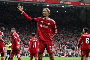 Everton – Liverpool : heure, chaîne TV, streaming, compos et enjeux