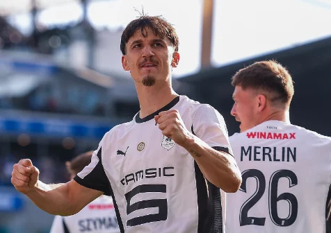 Ligue 1 : Rennes écrase Strasbourg 3-0 et s'installe provisoirement dans le top 4